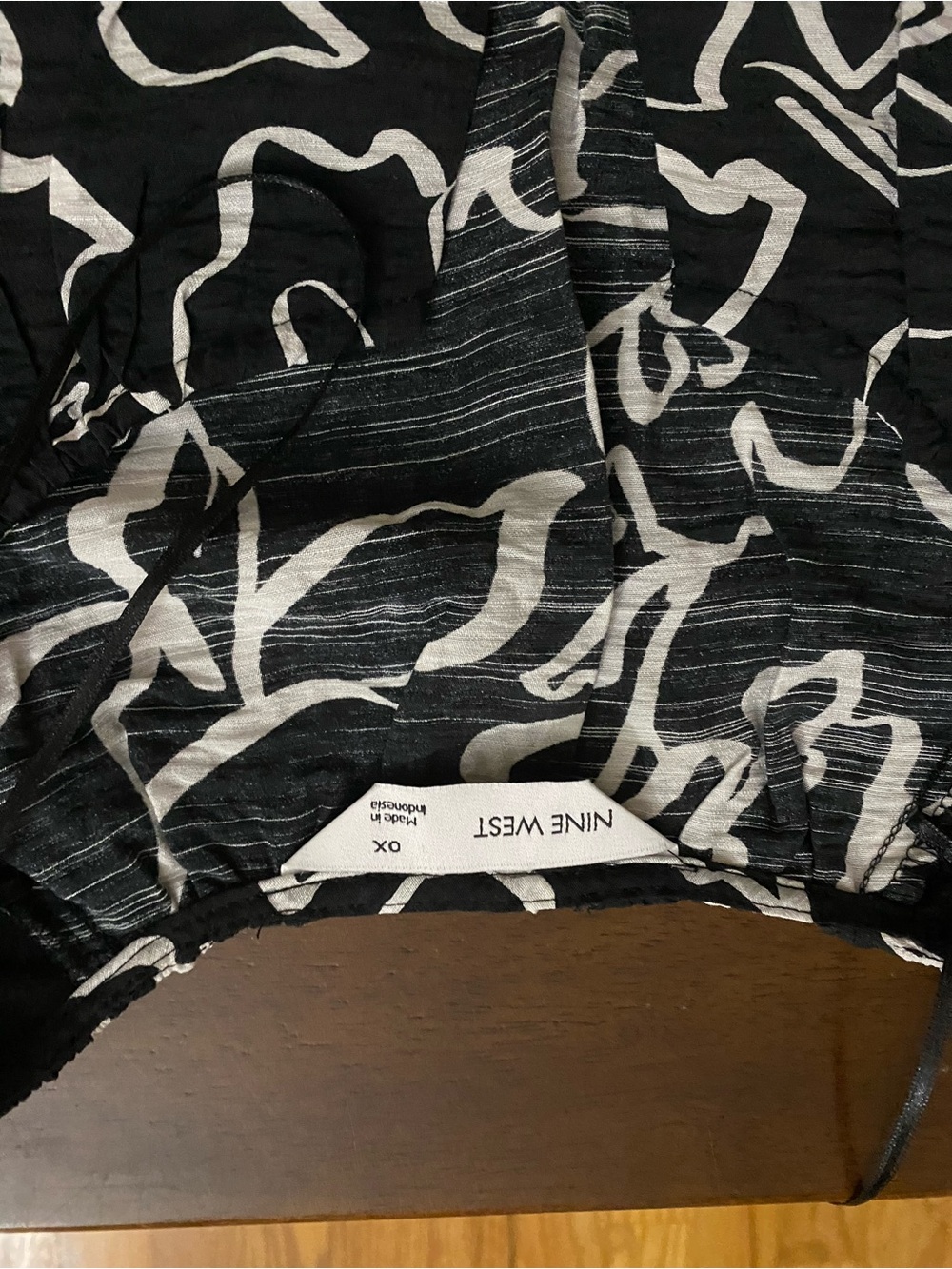 Nine West Black and White Abstract Print Camisole